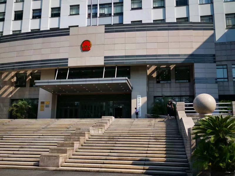 骗取政府家电下乡的补贴是否构成贪污？上海律师事务所来回答