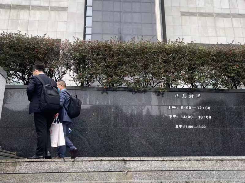 故意提供不合格武器装备、军事设施罪判多久?奉贤律师来解答