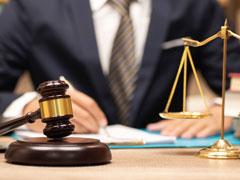 <b>浦东区律师：解析打架造成骨折的赔偿金额</b>