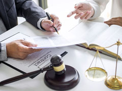 <b>嘉定区律师事务所解读被打轻微伤误工费赔偿标准</b>